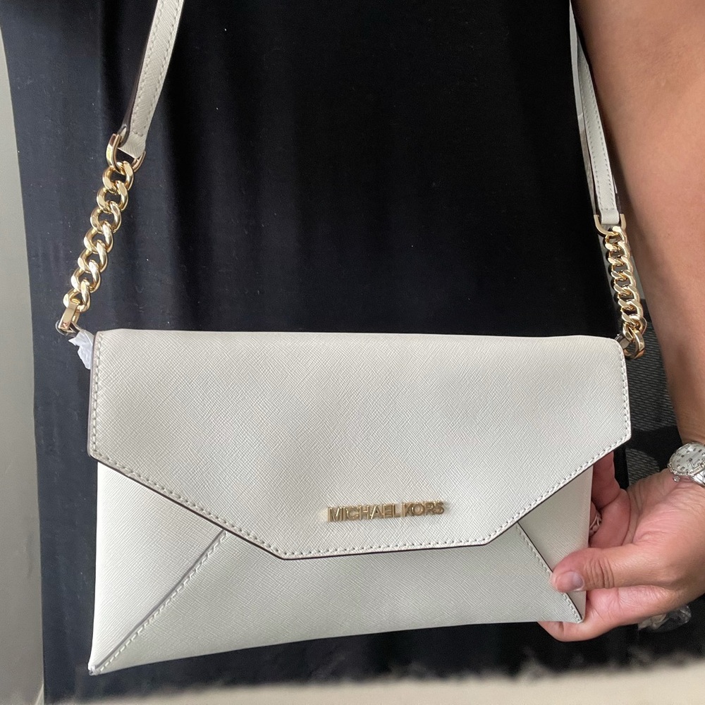 Brand New MICHAEL KORS Optic White CLUTCH